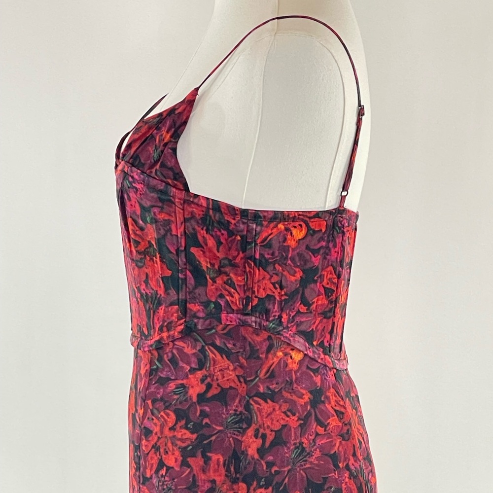 Cinq à Sept Stargazer Lillies Glenda Gown, 0 - Picture 11 of 17